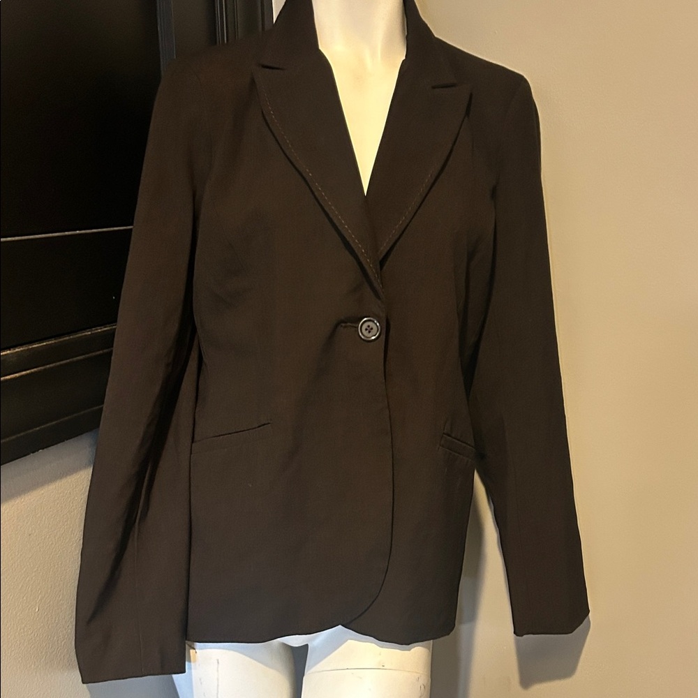 Motherhood, maternity, chocolate, brown suit jacket